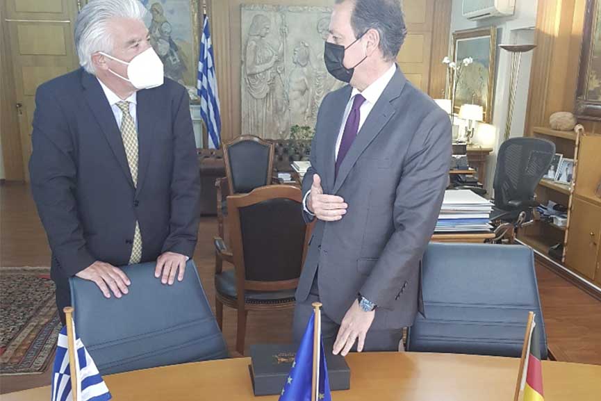 ypaat germanos presveftis1