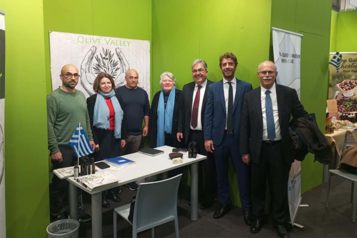 dimos andrav ekthesi elaiolado tergesti 6