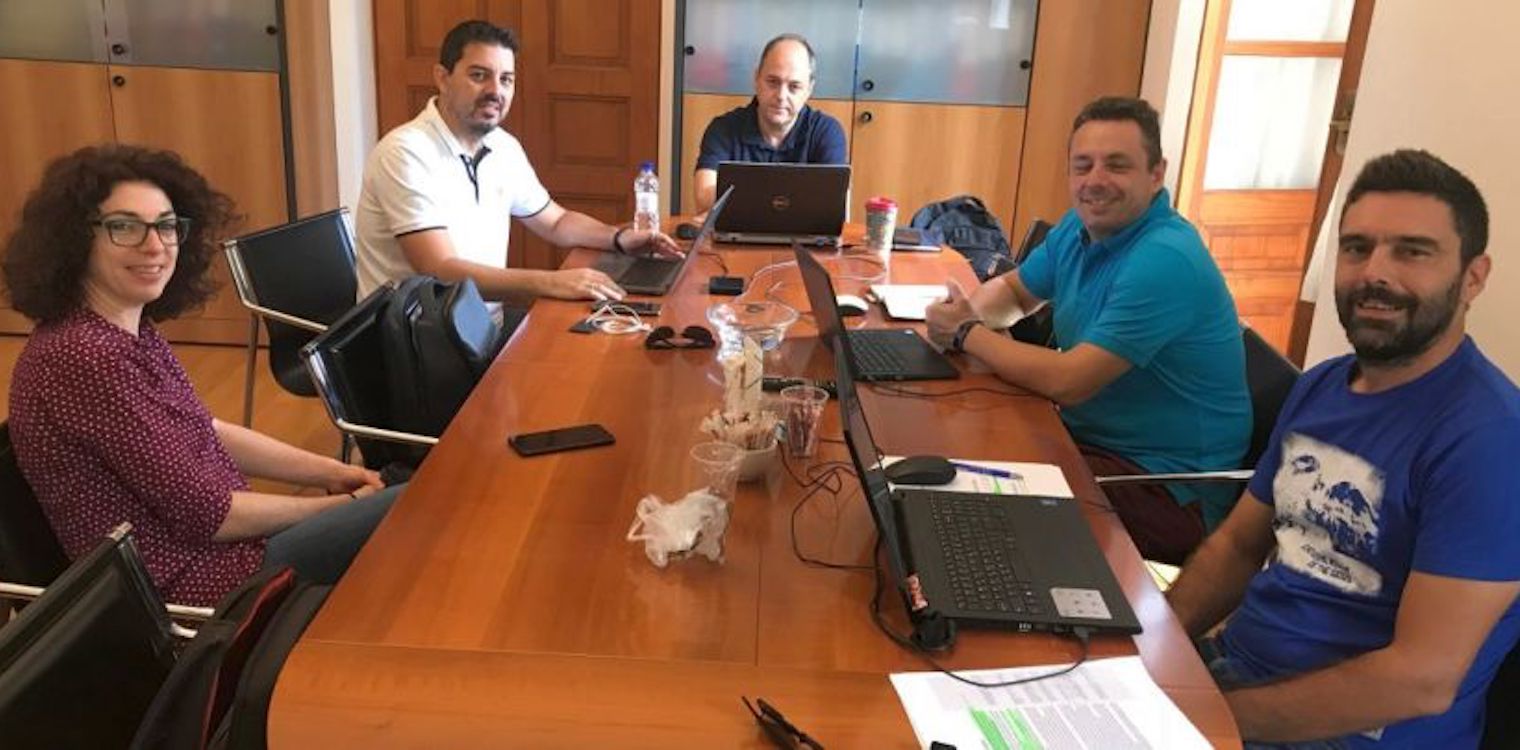 Σύστημα παρακολούθησης και ελέγχου ποιότητας των εδαφών και των λιπάνσεων με χρήση Μικροηλεκτρονικής και ΤΠΕ