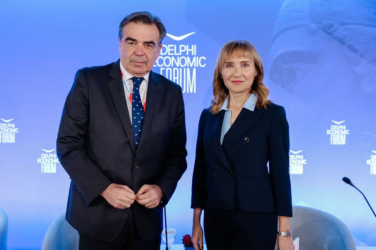 dt sxoinas delfoi 3