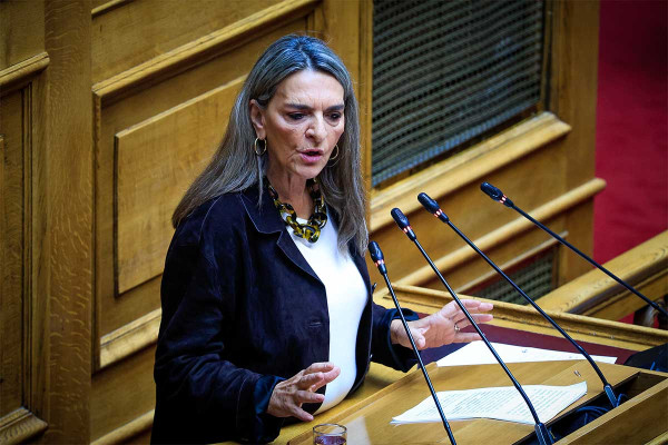 Νέα Αριστερά: Η Πέτη Πέρκα η νέα πρόεδρος της ΚΟ μετά την παραίτηση του Αλέξη Χαρίτση