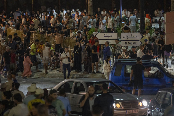 Στη Θέουτα ο Σάντσεθ - Πάνω από 60.000 πέρασαν στον ισπανικό θύλακα σε ένα 24ωρο