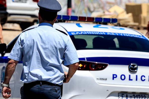 Άγιος Δημήτριος: «Έβγαλε μαχαίρι στον γιο μου και τον κάρφωσε», λέει ο πατέρας του 18χρονου