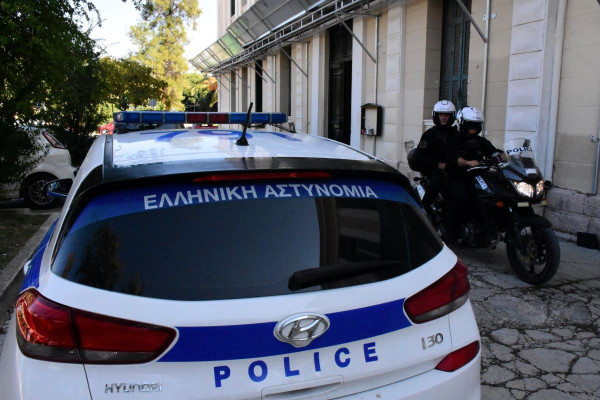 Πάτρα: Σοβαρό επεισόδιο στη Νόρμαν – Βγήκε δρεπάνι!