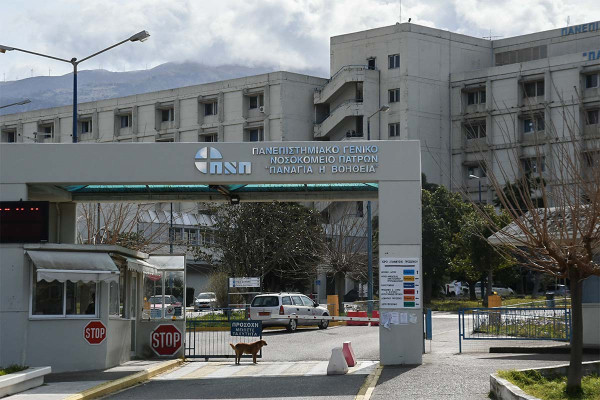 Πάτρα – Veso Mare: Θαμώνες καταστήματος πρόλαβαν άνδρα που επιχείρησε να βουτήξει από τον 2ο όροφο