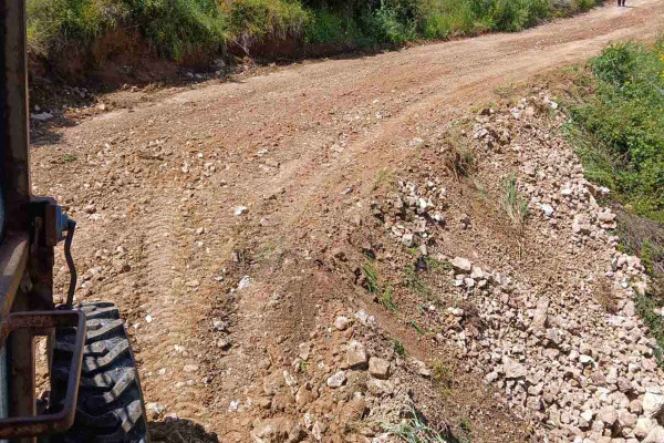 Σε εξέλιξη εργασίες αποκατάστασης της αγροτικής οδοποιίας στο Κάστρο Κυλλήνης