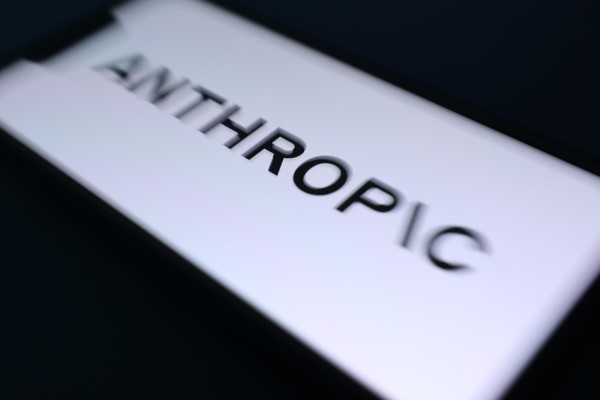 Anthropic: Τα μοντέλα AI μας χάκαραν τα συστήματα τριών οργανισμών από μόνα τους