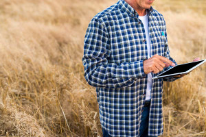 Αγρότες: Η ψηφιοποίηση αλλάζει την ευρωπαϊκή γεωργία – Πού βρίσκεται η Ελλάδα