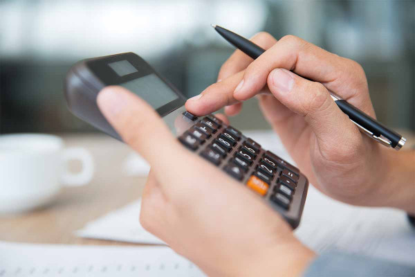 Μικρομεσαίες επιχειρήσεις: Πνίγονται στα χρέη – Τρεις στις δέκα με ληξιπρόθεσμες οφειλές