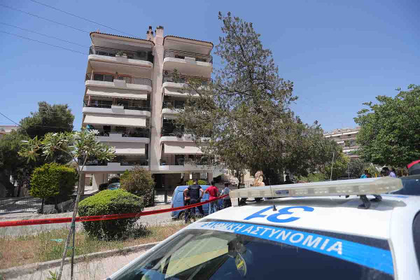Ηλιούπολη: Μάχη στη ΜΕΘ για το 17χρονο κορίτσι