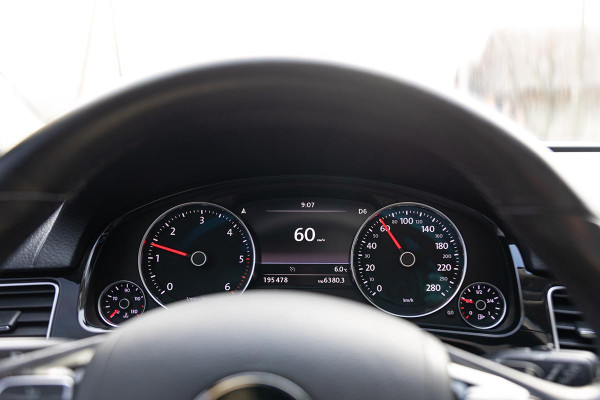 Η ΕΕ εξετάζει «κόφτη» ταχύτητας μέσω GPS στα καινούργια αυτοκίνητα