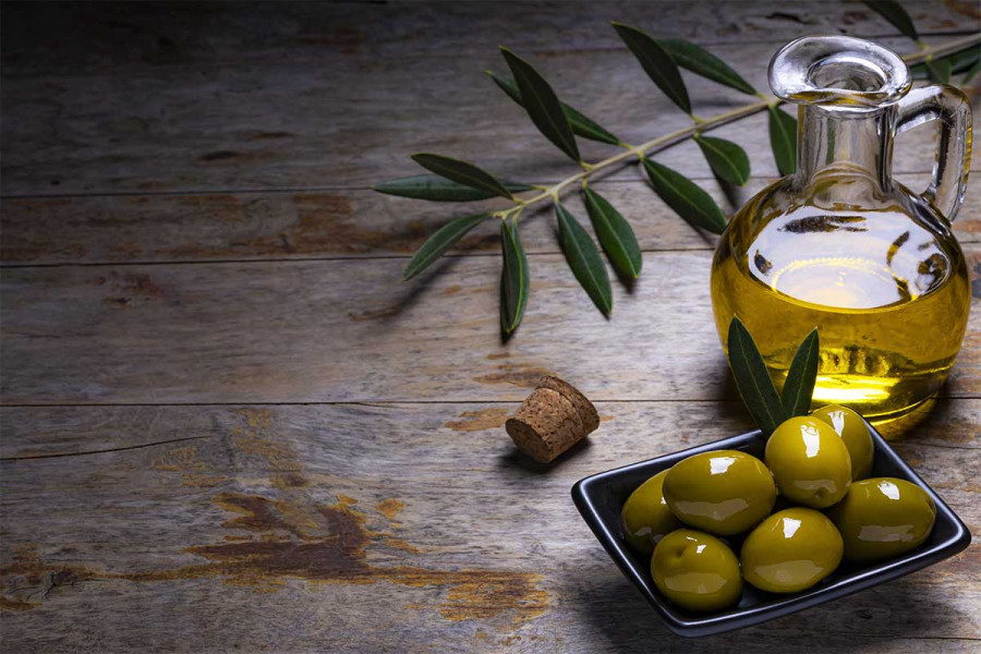 Στα 4,20 ευρώ το κιλό μέχρι στιγμής το φετινό ζακυνθινό λάδι: Τεράστια προβλήματα με την ποιότητα
