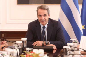 Ολοκληρώθηκε η σύσκεψη υπό τον Μητσοτάκη για ευλογιά των προβάτων – Στο επίκεντρο η βιοασφάλεια