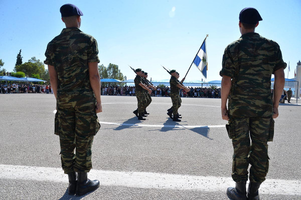 Στρατός Ξηράς: «Έμφραγμα» στα Κέντρα Εκπαίδευσης μετά το μπλόκο στις αναβολές