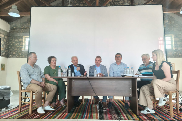 Με επιτυχία ξεκίνησαν οι εργασίες του Θερινού Σχολείου για τον Πολιτισμό και την Ανάπτυξη στην Ηλεία