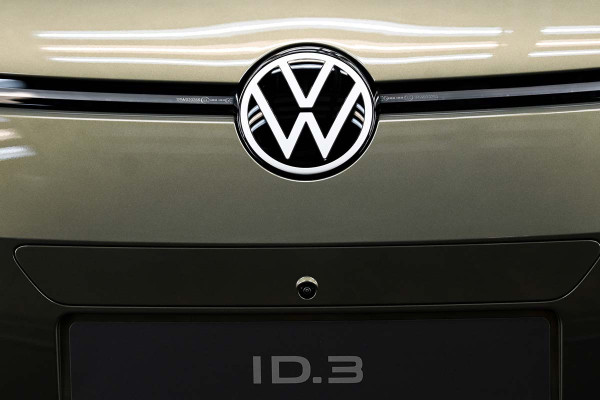 Σχεδόν τρία εκατομμύρια οχήματα Volkswagen και Audi ανακαλούνται παγκοσμίως