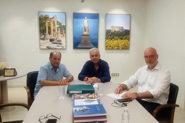 Επίσκεψη στελεχών της ΕΛΑΣ στο επιμελητήριο Ηλείας