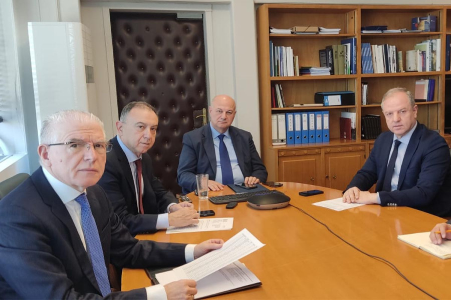 Ευρεία σύσκεψη στο ΥΠΑΑΤ για την αντιμετώπιση του παγετού σε περιοχές της χώρας