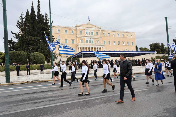 Παρέλαση 28ης Οκτωβρίου: Πού ακυρώνονται οι παρελάσεις λόγω κακοκαιρίας