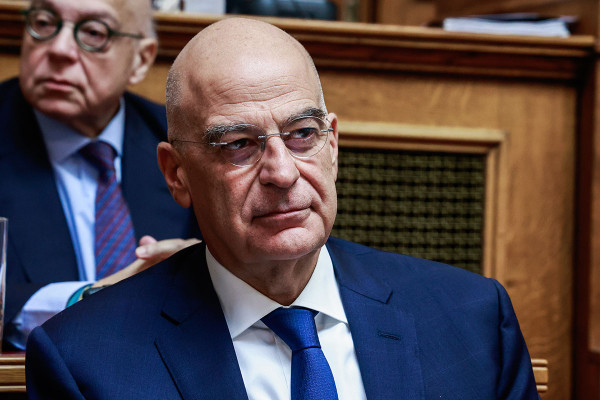 Ο Δένδιας θα υποδεχθεί αύριο στην Αθήνα τον υπουργό Επικρατείας των Ηνωμένων Αραβικών Εμιράτων