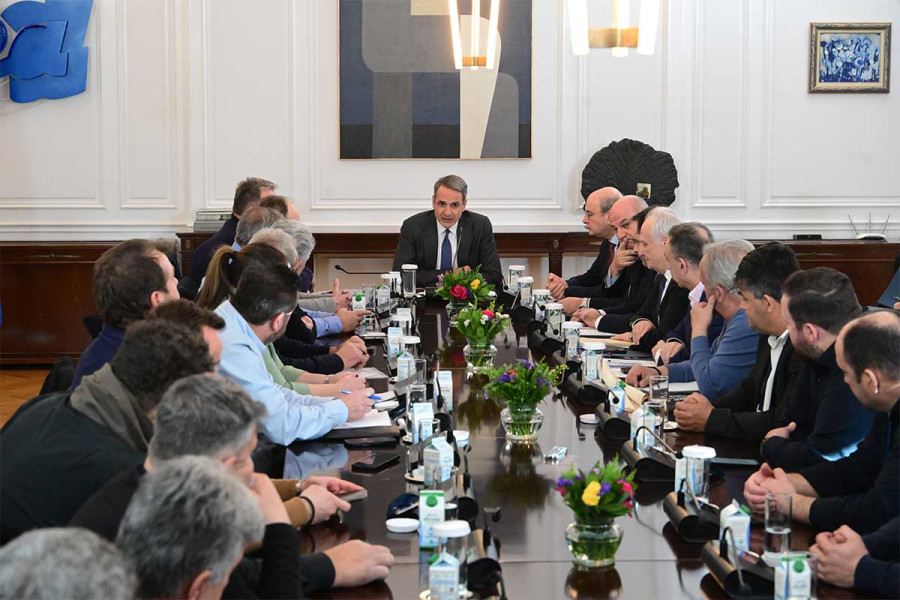 Ολοκληρώθηκε η συνάντηση Μητσοτάκη με τους αγρότες - «Τις επόμενες μέρες η απάντηση στα αιτήματα»
