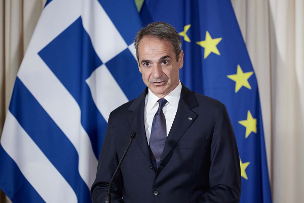 Τα «πυρομαχικά» της Κυβέρνησης για τα καύσιμα, οι μαζικές περιοδείες και ο «δύσκολος χειμώνας»