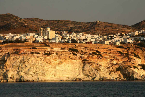 «Κρυμμένο διαμάντι» η Κίμωλος - Ένα από τα πιο ήσυχα και αυθεντικά νησιά των Κυκλάδων