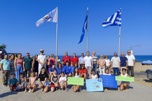 Οι Γαλάζιες Σημαίες κυματίζουν για δεύτερη συνεχόμενη χρονιά στις παραλίες του Δήμου Ζαχάρως