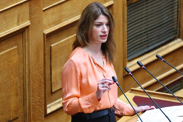 Παραιτήθηκε η Κατερίνα Νοτοπούλου απο την ΚΟ του ΣΥΡΙΖΑ