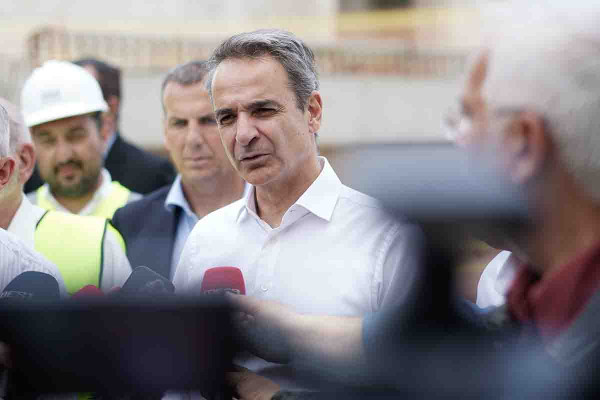 Live Μητσοτάκης από Λάρισα: Αφορολόγητο αγροτικό πετρέλαιο στην αντλία από 1η Νοεμβρίου