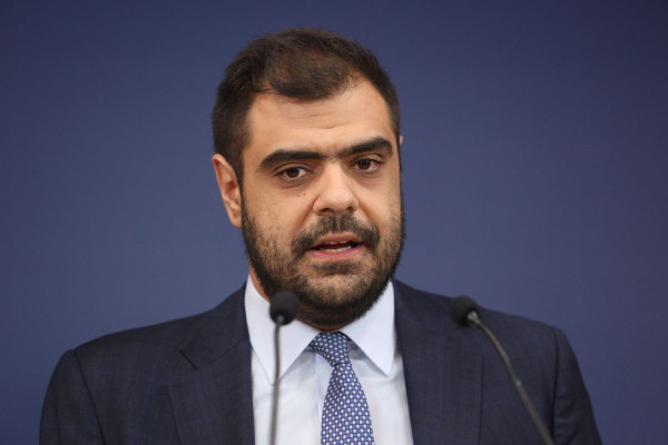 «Προσωπική η άποψη Μαρινάκη για το επίδομα ανεργίας, δεν αποτελεί κυβερνητική θέση» απαντά η Νίκη Κεραμέως