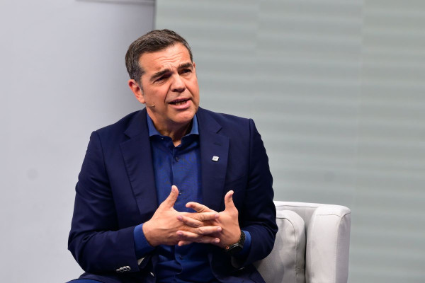 Τσίπρας: Δωρεάν μετακινήσεις, κατάργηση πανελλαδικών και άλλα 3 μέτρα για τους πολίτες