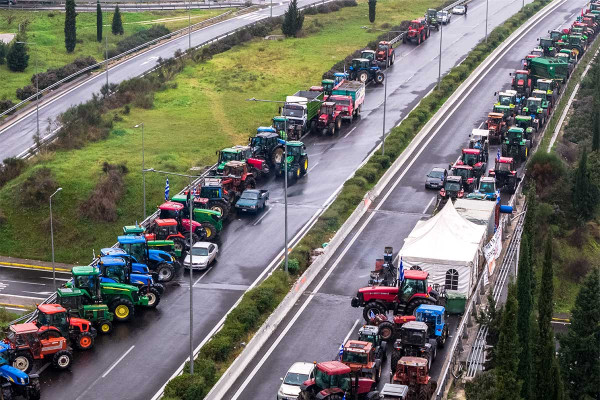 Ο «χάρτης» με τα αγροτικά μπλόκα, ποιες εθνικές οδοί είναι ανοιχτές και πού γίνονται εκτροπές