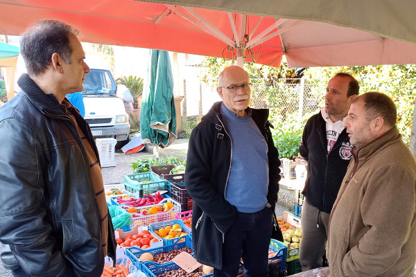 Θετικές οι εντυπώσεις για τη νέα λαϊκή αγορά του Πύργου στα Χαλικιάτικα