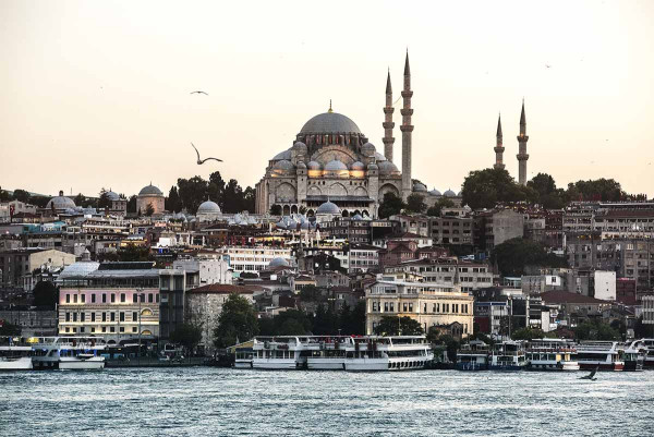 Σκέψεις από το Ισραήλ να κλείσει το προξενείο του στην Κωνσταντινούπολη
