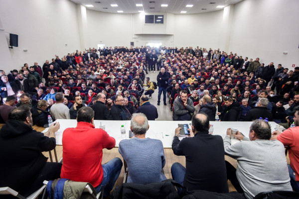 Χωρίς φωνή η Ηλεία στο Μαξίμου – Εκτός αντιπροσωπείας των Μπλόκων ο κατεξοχήν αγροτικός νομός