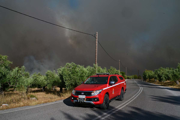 Καμπανάκι για τους καπνούς από τις φωτιές