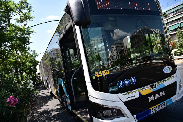 Από σήμερα τα αυξημένα πρόστιμα στα μέσα μεταφοράς για επιβάτες χωρίς εισιτήριο