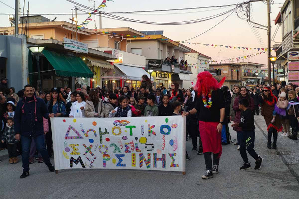 Πλημμύρισε κέφι και δημιουργία η Μυρσίνη στο φετινό Καρναβάλι
