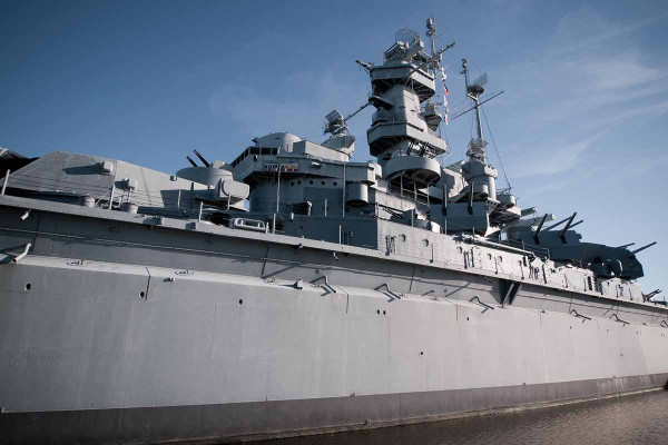 Στο κόκκινο η ένταση μετά τα νέα αμερικανικά πλήγματα στο Ιράν – Χτυπήσαμε βάση των ΗΠΑ, λένε Φρουροί