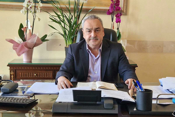 Θωρακίζεται επιχειρησιακά ο Δήμος Πηνειού - Υπογραφή συμβάσεων 253.372,92€ για νέα οχήματα Πολιτικής Προστασίας