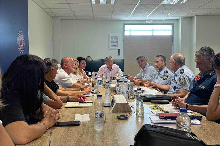 Σύσκεψη του υφυπουργού, Χ. Κέλλα στην Περιφέρεια Θεσσαλίας για την τήρηση των μέτρων κατά της ευλογιάς