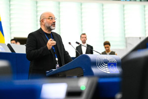 Επιτραπέζια ελιά και Mercosur: Ο Σάκης Αρναούτογλου ζητά καθαρές απαντήσεις από την Κομισιόν